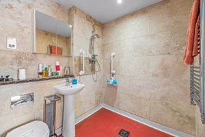 En Suite- click for photo gallery